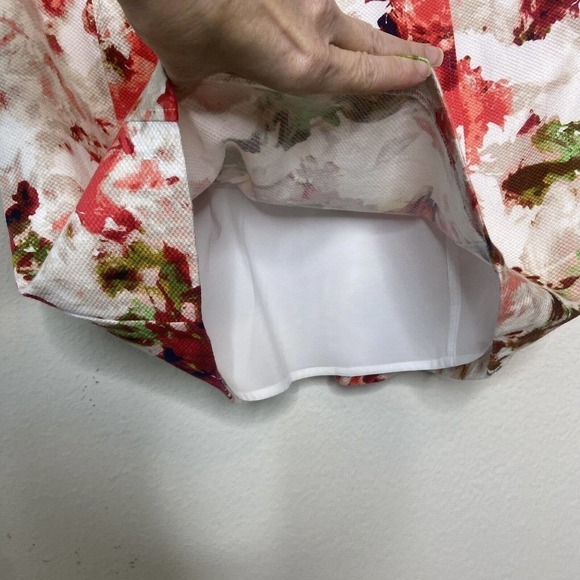 Liz Claiborne Floral Pocketed Cap Sleeve Sheath Dress 4 - Picture 5 of 10